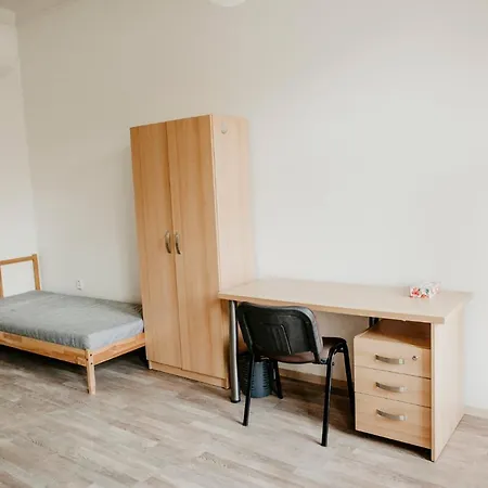 דירה Apartmanovy Dum Kolej Jinak - Dostupne Ubytovani V Usti Nejen Pro Studenty *