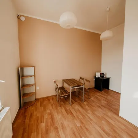 Apartmanovy Dum Kolej Jinak - Dostupne Ubytovani V Usti Nejen Pro Studenty *