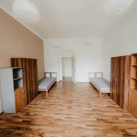דירה Apartmanovy Dum Kolej Jinak - Dostupne Ubytovani V Usti Nejen Pro Studenty Ústí nad Labem