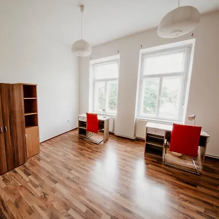Apartmanovy Dum Kolej Jinak - Dostupne Ubytovani V Usti Nejen Pro Studenty דירה Ústí nad Labem