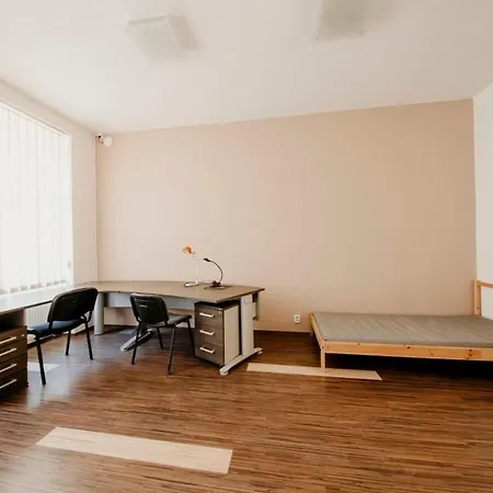 Apartmanovy Dum Kolej Jinak - Dostupne Ubytovani V Usti Nejen Pro Studenty * Ústí nad Labem