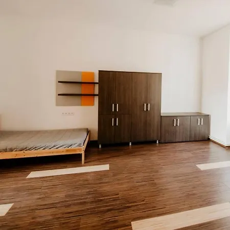 דירה Apartmanovy Dum Kolej Jinak - Dostupne Ubytovani V Usti Nejen Pro Studenty *